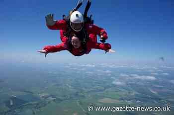 Colchester Hospital nurses parachute jump with Red Devils
