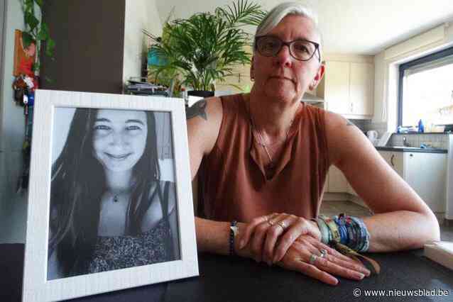 Sandra verloor haar dochter (20) aan gevolgen van anticonceptiepleister: “Dokters gaan hier veel te licht over”