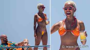 Doja Cat Packs on PDA With J.Cyrus on Yacht in Mexico