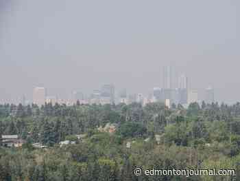 Edmonton weather: Extreme heat, smoky skies, two weather alerts in place