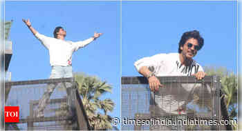 SRK congratulates fans for Guinness World Record