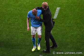 Man City Star De Bruyne off Inured After Just 35 Minutes of Champions League Final