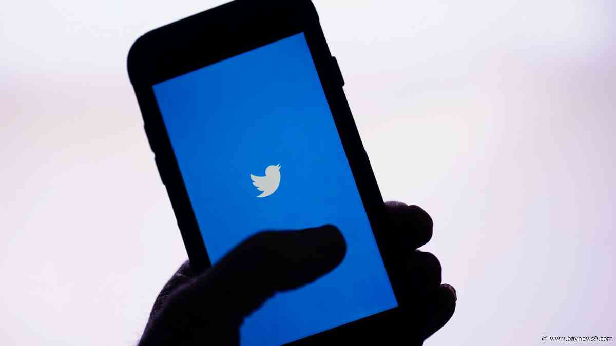 Twitter Users Run Into Service Issues After Elon Musk Imposes Daily Limits On Reading Tweets Twitter Users Run Into Service Issues After Elon Musk Imposes Daily Limits On Reading Tweets