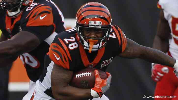 Joe Mixon takes pay cut to stay with Bengals