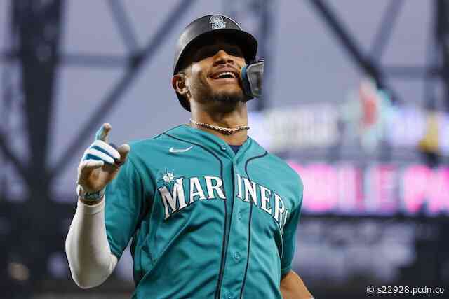 Lakers News: Mariners Star Julio Rodriguez Looks Up To Kobe Bryant & LeBron James