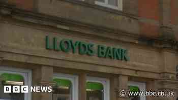 South Molton Lloyds closure sees town left with no banks