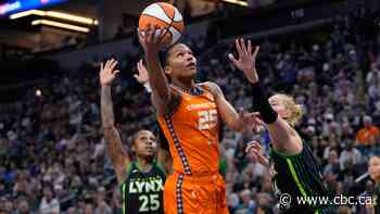 Sun advance to 5th consecutive WNBA semifinals as Thomas, Bonner lead way