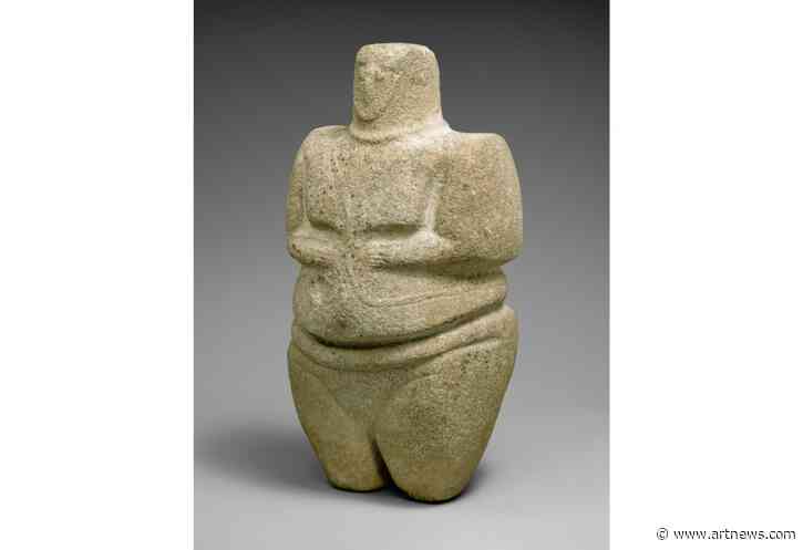 The Met Transfers Ownership of Two Ancient Stone Sculptures From 3,000 BCE Back to Yemen