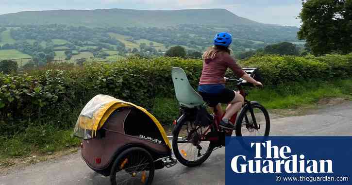 Pews, picnics and pedalling: my cycle trip through Herefordshire – with a toddler in tow