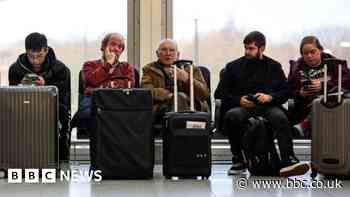 Gatwick cancels flights due to sickness and Covid