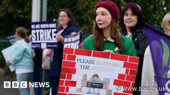 Scotland schools strike: Strikes at Scottish schools go into second day