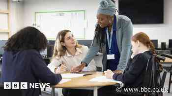 Class sizes grow to keep up with GCSE resits