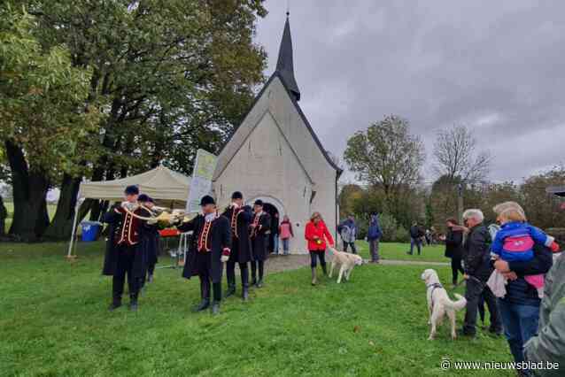 Paarden en honden krijgen zegen van Sint-Hubertus