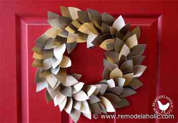 Easy Paper Christmas Decoration: How to Make a Paper Leaf Wreath