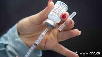 COVID-19 and flu set to peak over holiday season in Ontario, Moore urges vaccinations