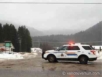 Snowmobiler dies after being rescued from treacherous area near Revelstoke