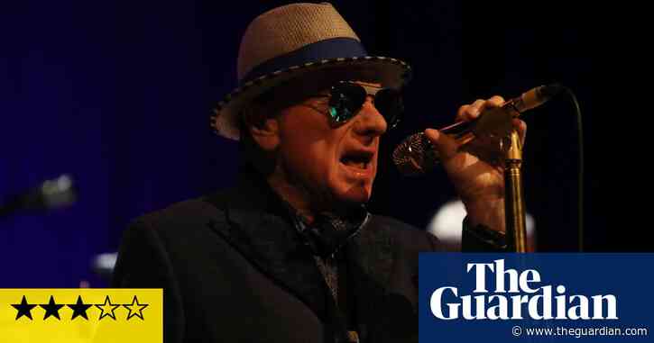Van Morrison review – gently shakes, rattles and rolls back the years