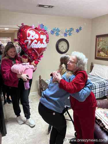 Photos: Local nursing homes residents receives Valentine’s Day gifts