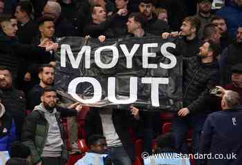 West Ham lurch back into familiar crisis as fans turn on David Moyes again
