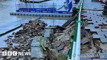 Harbour wall collapses ahead of repair work
