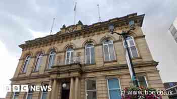 Council to avoid bankruptcy, says finance chief