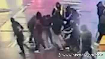 Exclusive video shows moment 23 people allegedly gang up, attack teen in Times Square stabbing