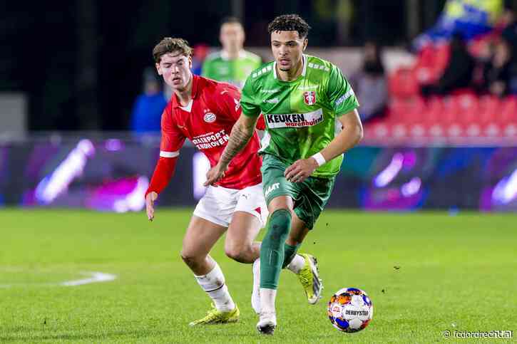 FC Dordrecht na winst nog volop in strijd voor periodetitel