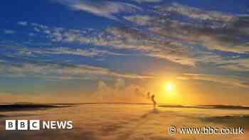 Walkers spot 'breathtaking' cloud inversions