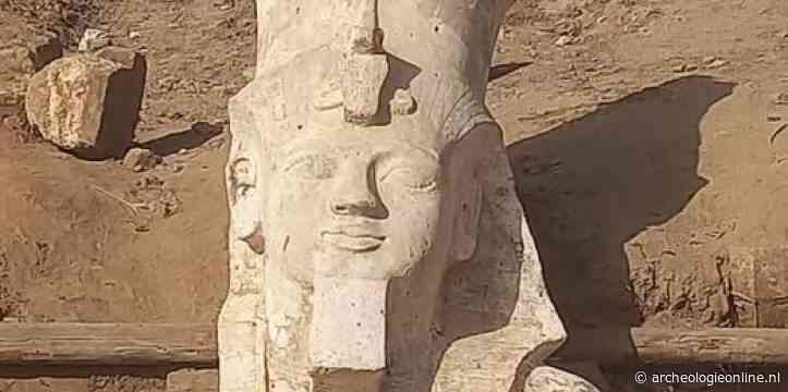 Tweede helft van reusachtig beeld van Ramses II opgegraven