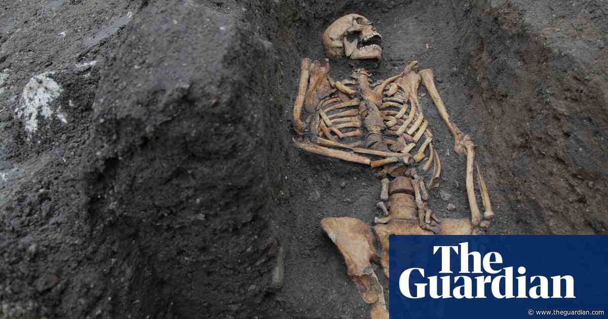 Crypt by Alice Roberts review – resurrecting the past