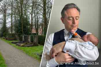 Bart De Wever deelt foto met gevonden baby Roos: “Ze zal met alle liefde worden omringd”