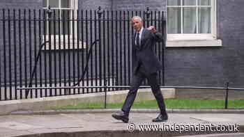 Obama arrives at Downing Street for surprise private meeting