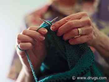 Knitting Helps Keep Troubled Minds From Unraveling, Study Finds