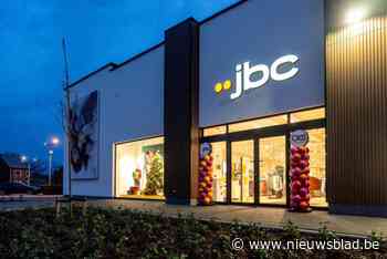 Kledingketen JBC opent eigen tweedehandswinkel