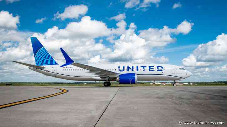 United Airlines lets passengers pool frequent flyer miles