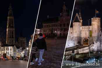 IN BEELD. Antwerpse kathedraal en stadhuis doven lichten voor Earth Hour, maar bij Het Steen loopt het mis