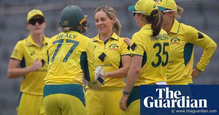 Australia thump Bangladesh as Sophie Molineux makes triumphant ODI return