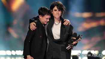 Tegan and Sara punctuate successful — but slow — Juno Awards ceremony