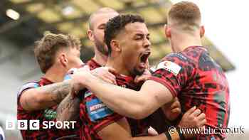 Challenge Cup: Leigh Leopards 26-14 Featherstone Rovers - Umyla Hanley scores hat-trick for hosts