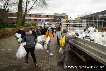 Paaspoets van Nijlense middelbare scholen: 250 leerlingen maken van Goede Vrijdag, propere vrijdag