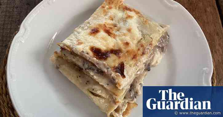 Rachel Roddy’s recipe for mushroom and taleggio lasagne | A kitchen in Rome