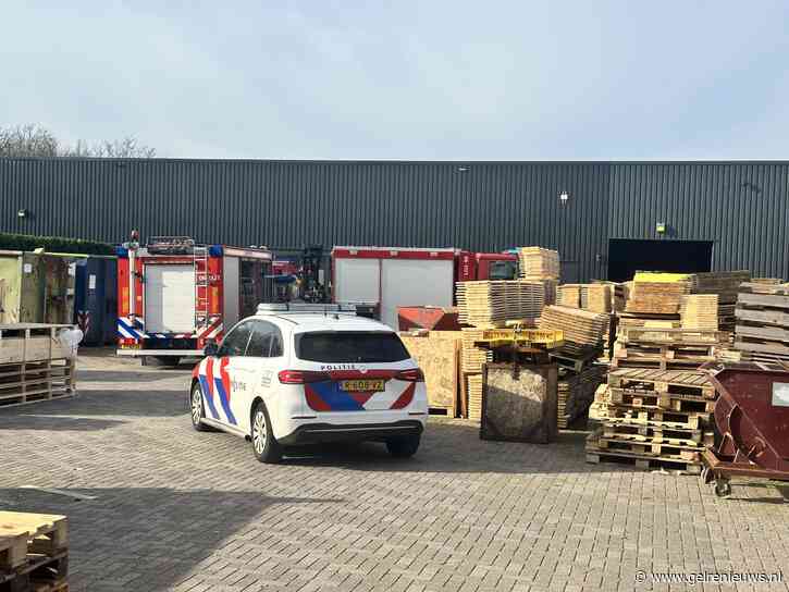 Werknemer belandt onder cabine van heftruck in bedrijfspand Harderwijk