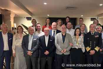 Admiraal Michel Hofman op bezoek bij Rotary Diksmuide 86xx