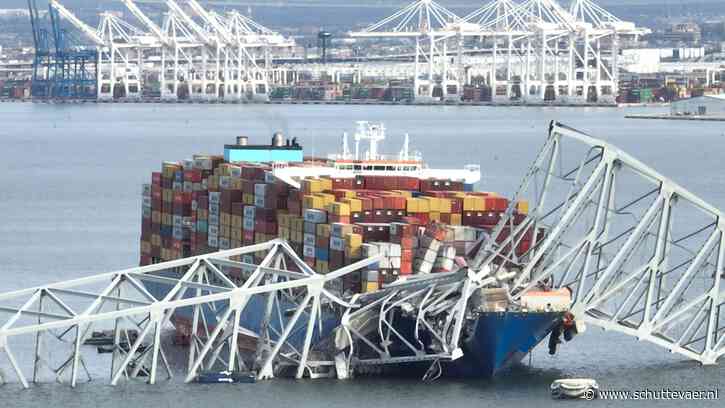 Tijdig noodsignaal Maersk-schip hield voertuigen op brug Baltimore tegen