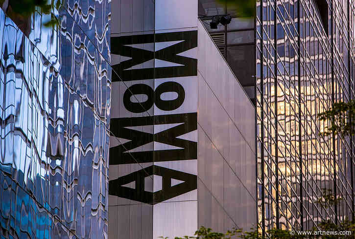 MoMA Apologizes for Denying Entry to Visitor with Keffiyeh: ‘We Made a Mistake’