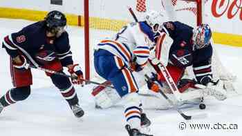 Jets suffer 4th straight defeat as Oilers win 4-3 in Rick Bowness's return behind the bench