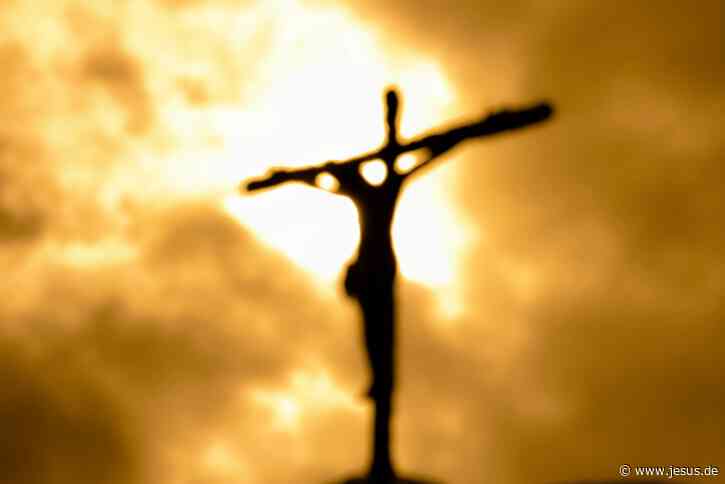 Kreuzweise – ein Verbrecher begegnet Jesus