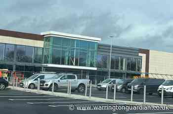 External finishing touches to Junction Nine Retail Park expansion