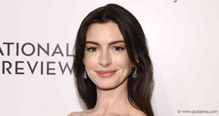 Anne Hathaway Reacts to Being Told She Has No Sex Appeal