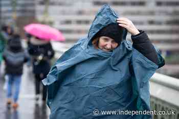 UK weather: Heavy rain and 70mph winds as Met Office issues warning ahead of Easter washout